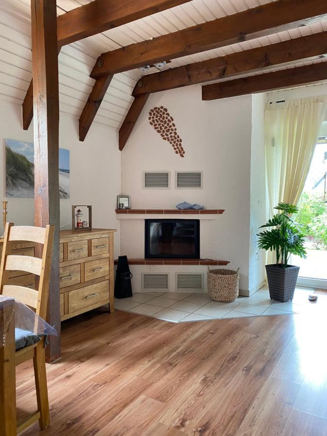 Ferienhaus Robbe Dorum Bagian luar foto